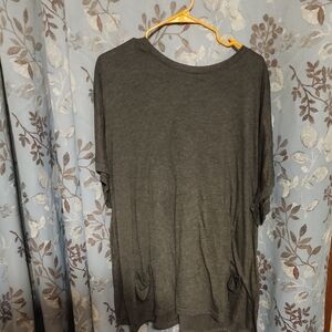 Charcoal Gray Women's Short Sleeve Top